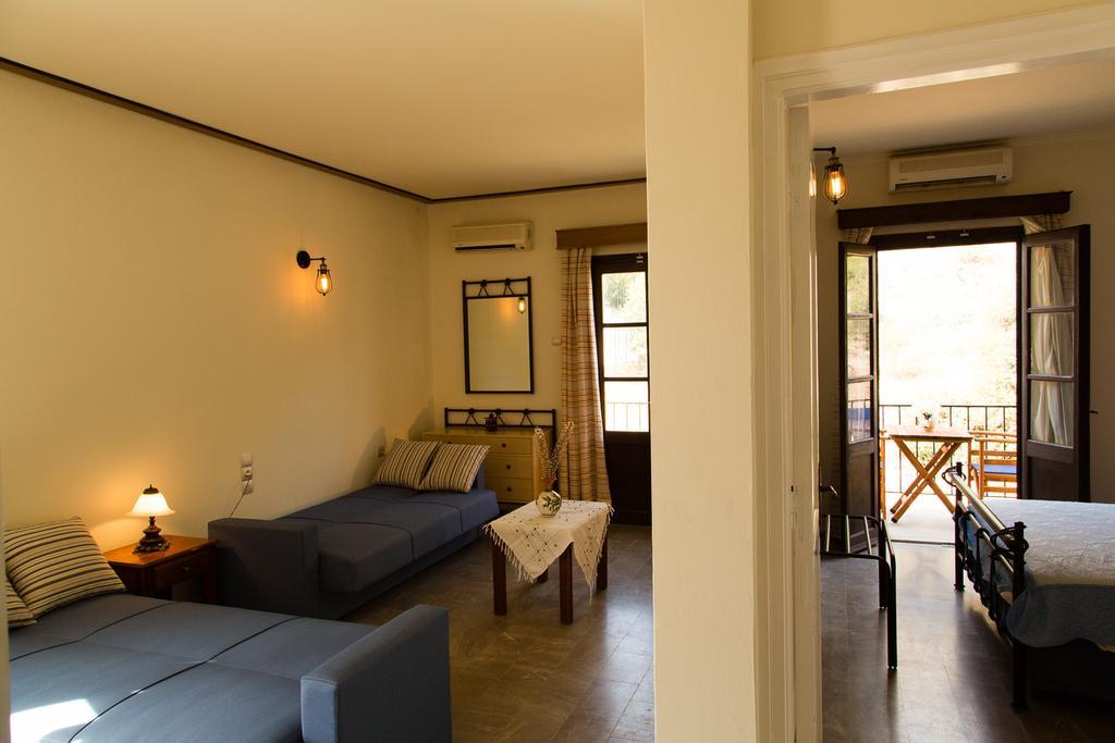 Hotel Porto Potha Telendos Екстериор снимка