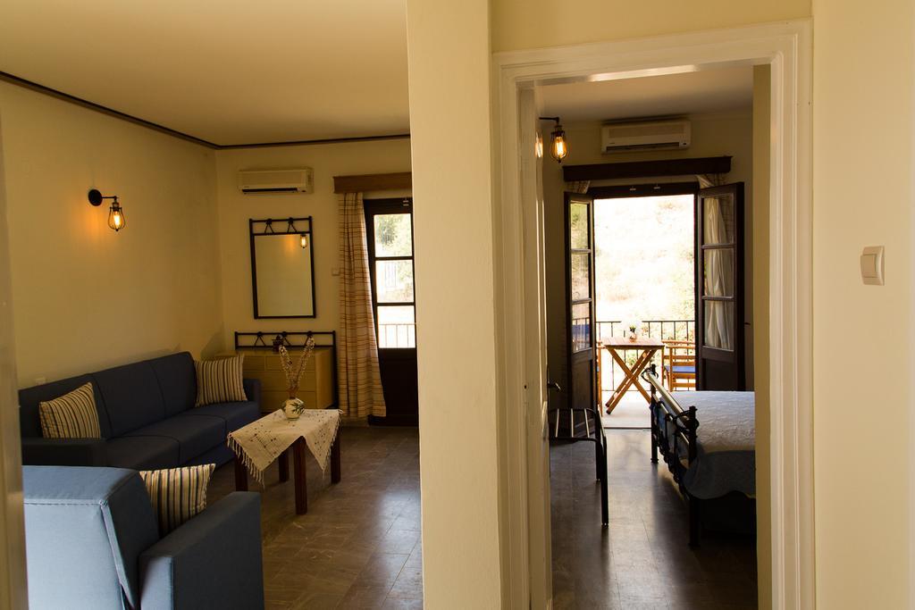 Hotel Porto Potha Telendos Екстериор снимка