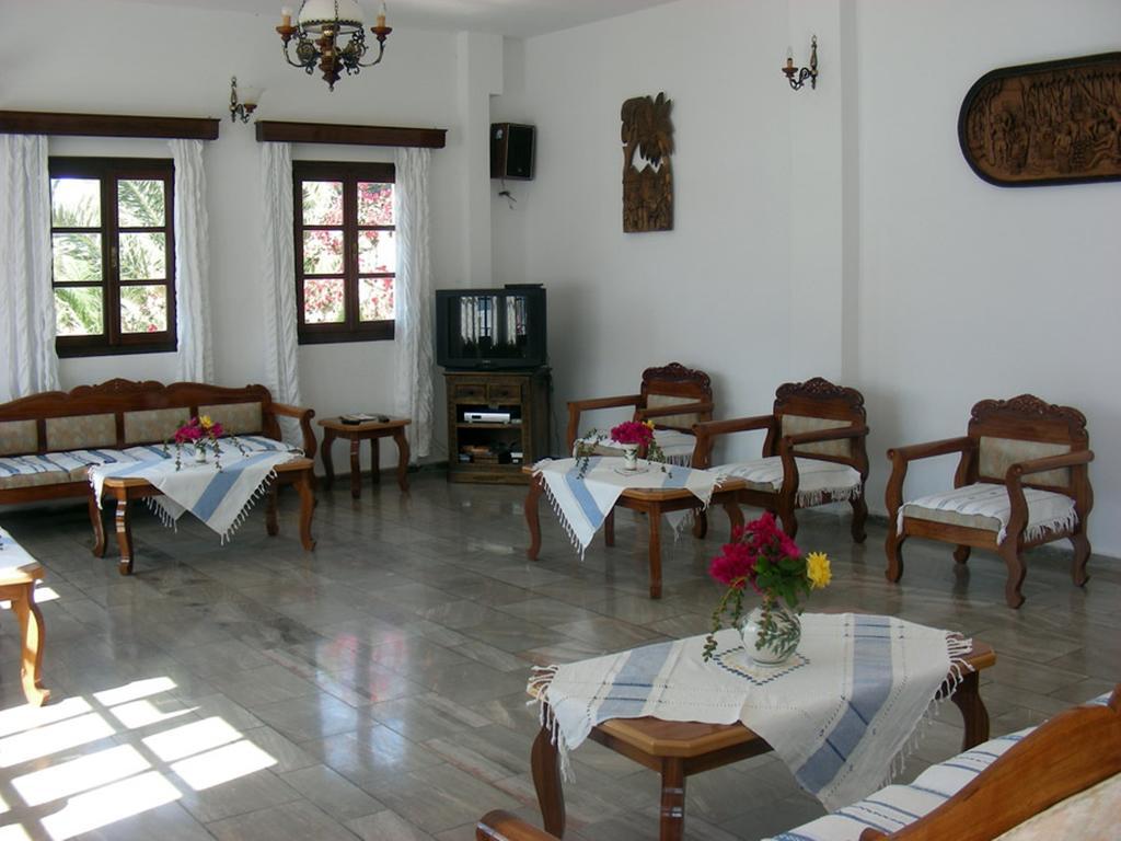 Hotel Porto Potha Telendos Екстериор снимка